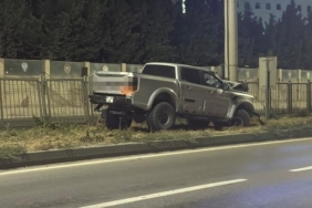 Eskişehir'de Arazi Aracı PTS Direğine Çarptı: 1 Yaralı