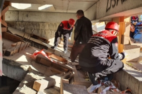 Eskişehir'de İnşaat Çevresindeki Göçükler Tehlike Saçıyor