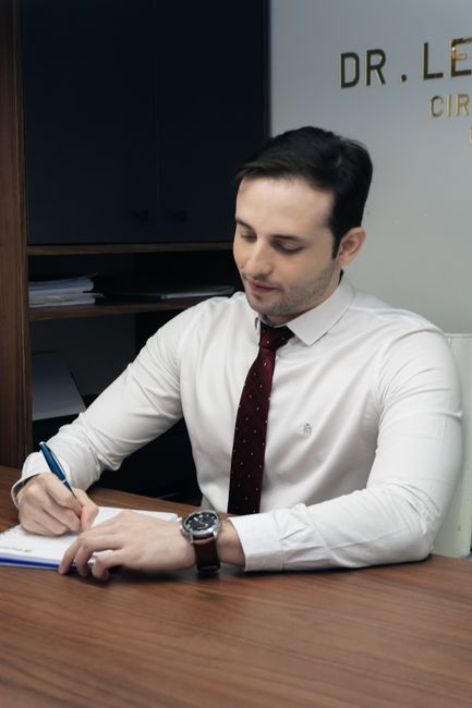 Eskişehir'de Prof. Dr. Aydın Sayılı'nın usturlabı kayboldu