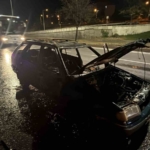 Eskişehir'de alev alan otomobil kullanılamaz hale geldi