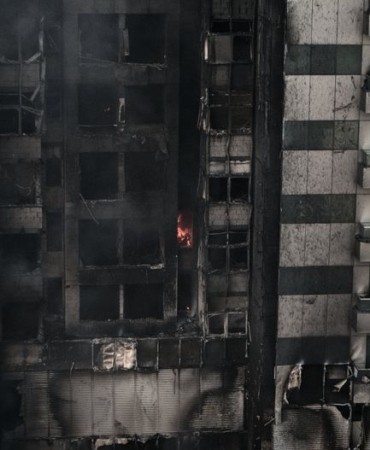 Eskişehir'de apartmanda çıkan yangında 5 kişi dumandan etkilendi