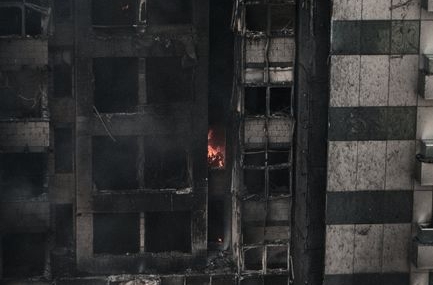 Eskişehir'de apartmanda çıkan yangında 5 kişi dumandan etkilendi
