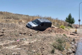 Eskişehir'de hafif ticari araç kazası: 2 yaralı