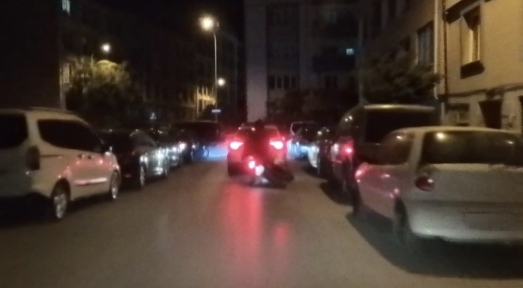Eskişehir'de motosiklet kazası kask kamerasına yansıdı