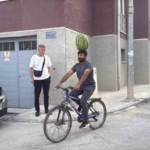 Eskişehirli Mustafa Durmaz, Kafasında Karpuzla Dikkat Çekiyor
