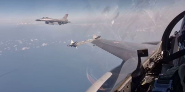 F-16'lar Karadeniz'de eğitim uçuşu gerçekleştirdi
