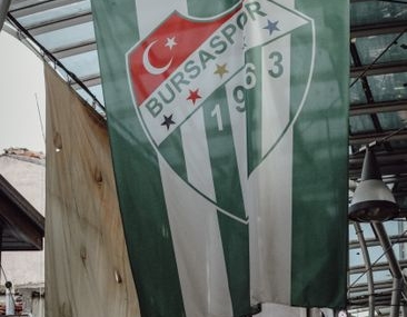 FIFA, dört Türk kulübüne transfer yasağı getirdi