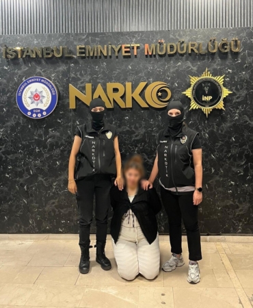 Faslı uyuşturucu kaçakçısı kadın İstanbul'da yakalandı