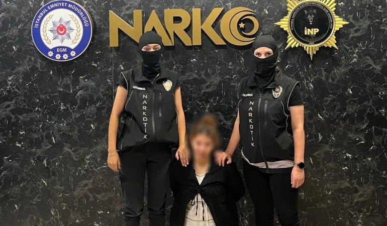 Faslı uyuşturucu kaçakçısı kadın İstanbul'da yakalandı