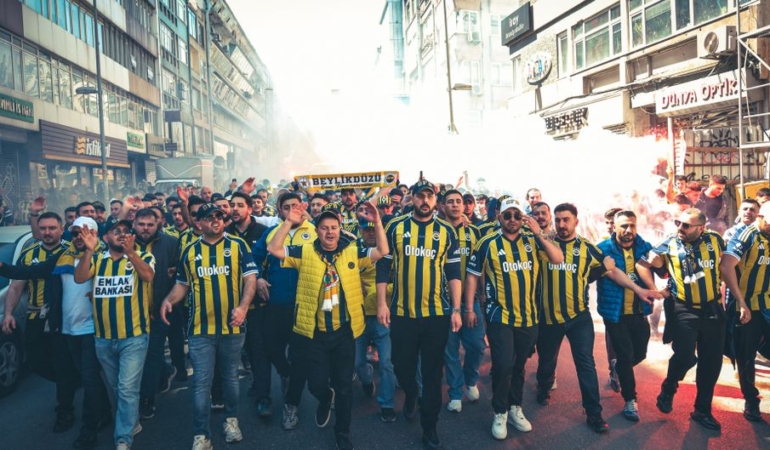 Fenerbahçe, Romelu Lukaku ile imza töreni düzenledi