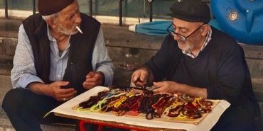 Gaziantepli Fatih Acem, Tespih Yaparak Engelleri Aşıyor