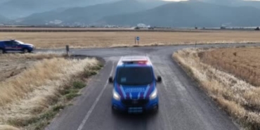 Gaziantep'te jandarma anız yangınlarına karşı dronla devriye yapıyor