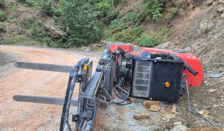 Gazipaşa'da forklift kazasında sürücü yaralandı