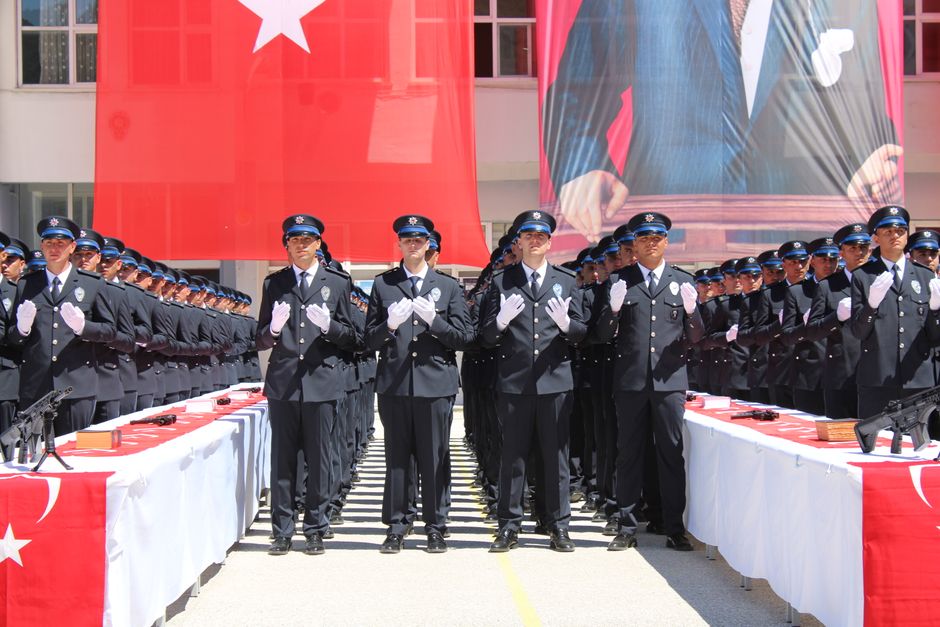 Göztepe, Gökdeniz Bayrakdar'ı kadrosuna kattı