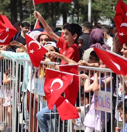 Gurbetçilerin Türkiye'ye dönüş yolculuğu başladı