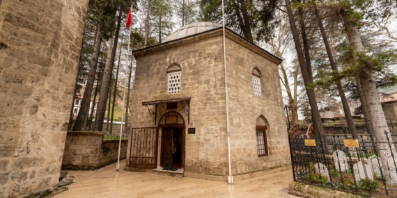Hacı Bektaş Veli Türbesi'ne yoğun ziyaretçi ilgisi