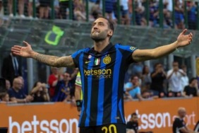 Hakan Çalhanoğlu'nun golüyle Inter, Monza'yı 4-1 yendi