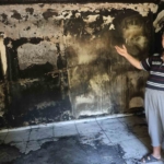 Hatay'da 40 yıllık ev yangında kül oldu