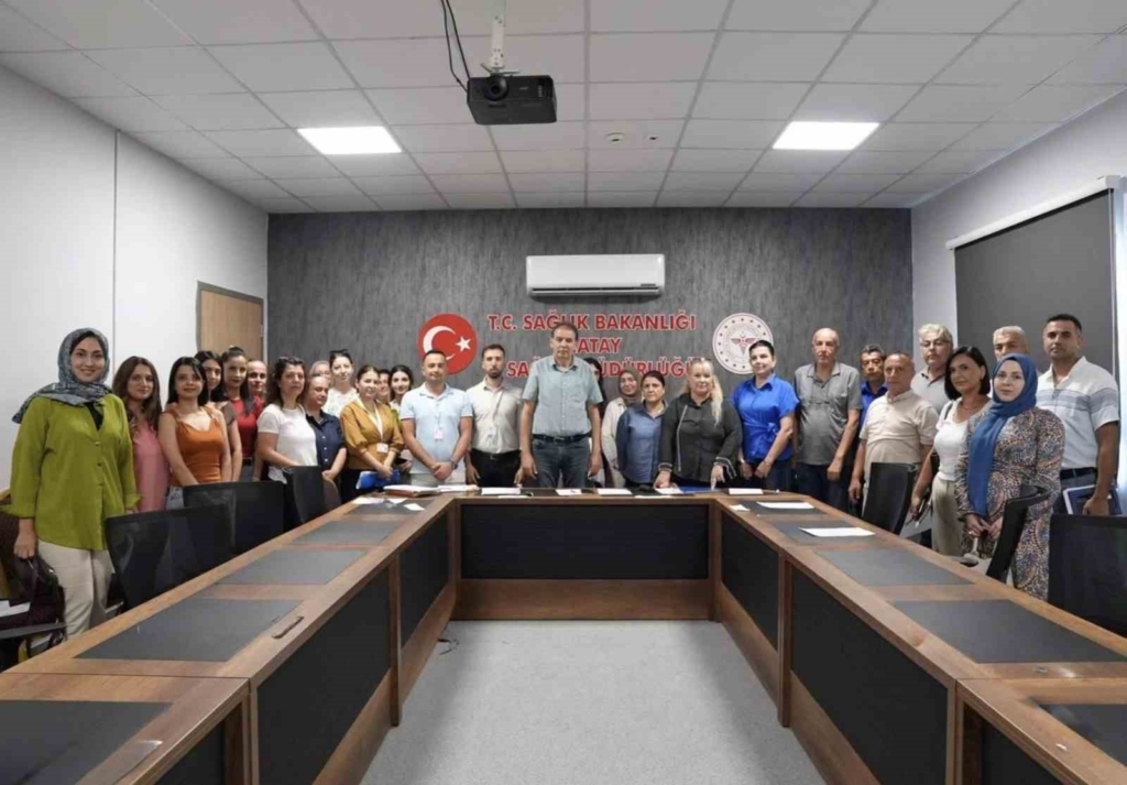 Hatay'da sağlık meslek lisesi eğitim süreçleri değerlendirildi