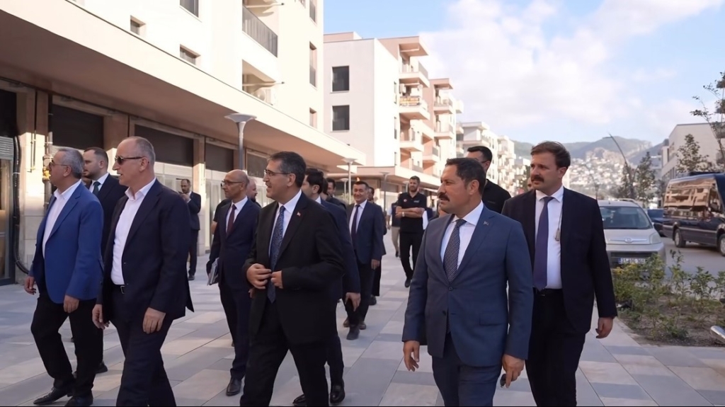 Hatay'daki inşa çalışmaları havadan ve karadan denetlendi