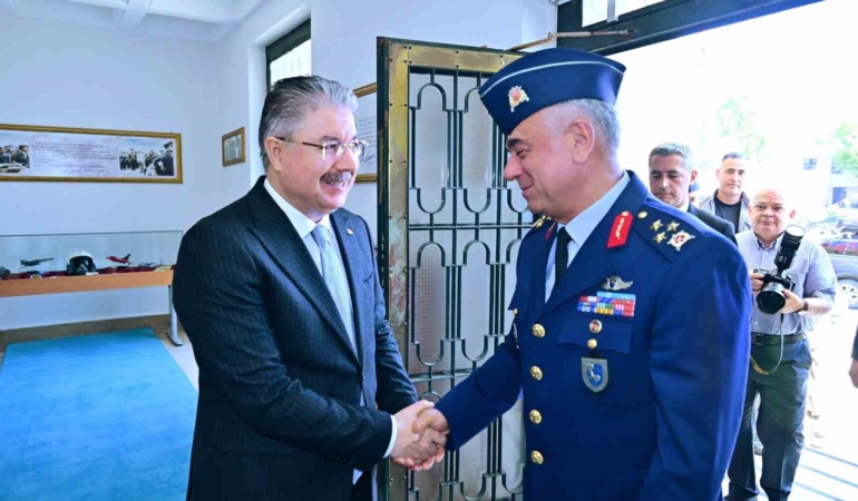 Hava Korgeneral Erdoğan Gür, Vali Dr. Erdinç Yılmaz'ı Ziyaret Etti