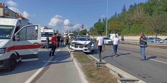 Havza'da zincirleme trafik kazası: 2 yaralı