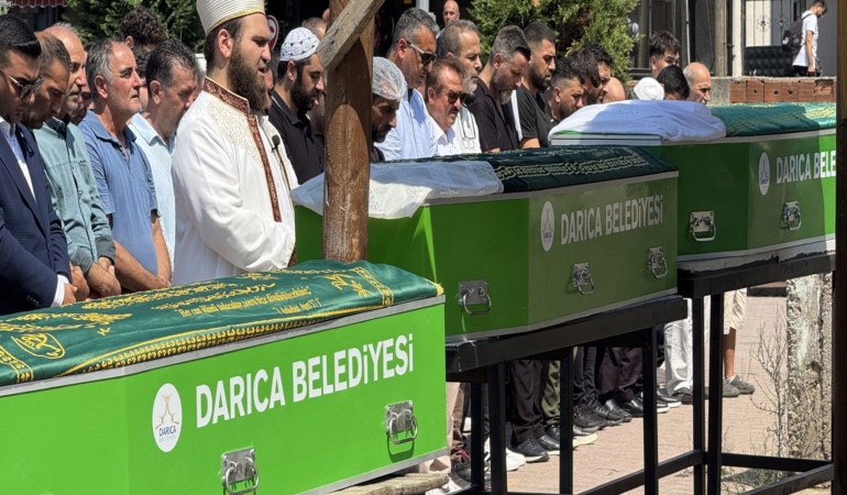 HAYATINI KAYBEDEN BELİNAY'DAN GERİYE BU SATIRLAR KALDI "BİR VEDAYA HAZIRLIYOR BU RÜZGARLAR BENİ" SAKAR KARDEŞLERİN BABASI: "BİLGENUR BENİM HAYATTA KALAN TEK KIZIM, ONU YANIMA ALMAK İSTİYORUM"