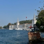Heybeliada Deniz Harp Okulu'ndaki yangın kontrol altına alındı