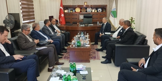 İran Büyükelçisi Hakkâri'de Ekonomik İşbirliği Görüşmeleri Yaptı
