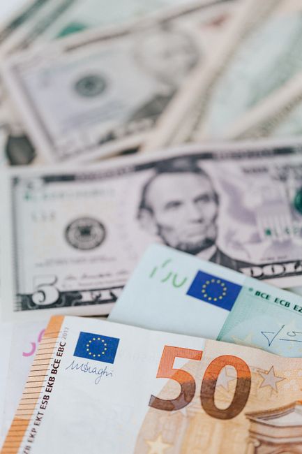 İstanbul'da döviz fiyatları: Dolar ve Euro güncel değerleri