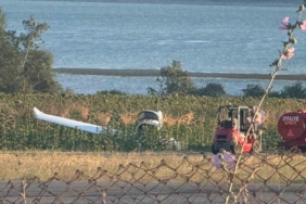 İstanbul'da özel uçuş okuluna ait eğitim uçağı pistten çıktı