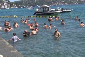 İstanbul'da sıcak hava dalgası, Bebek Sahili'nde yoğunluk oluşturdu