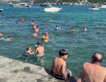 İstanbul'da sıcak hava nedeniyle parklar ve sahiller doldu