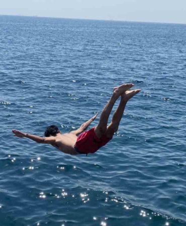 İstanbul'da sıcak havalarda Sarayburnu Sahili'nde serinleme fırsatı
