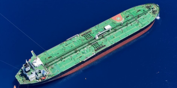 İtalya, Rusya'nın petrol tankerine operasyon düzenledi