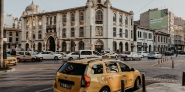 İzmir'de Taksi Ücretleri Üzerine Tartışmalar Devam Ediyor