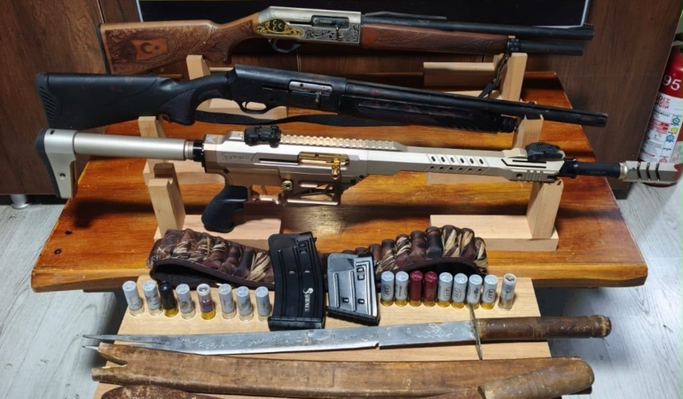 İZMİR'DE 'GÜVERCİN' KAVGASI: 3'Ü ÇOCUK, 13 YARALI