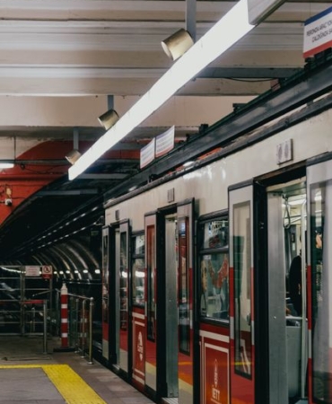İzmir'de metro istasyonlarında biyolojik vektör mücadelesi