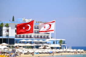 KKTC Başbakanı Ünal Üstel, Kıbrıs Türk halkının direnişini vurguladı