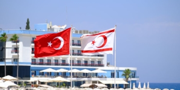 KKTC Başbakanı Ünal Üstel, Kıbrıs Türk halkının direnişini vurguladı