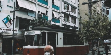 Kadıköy'de otobüs peronlarının kaldırılması vatandaşları mağdur etti