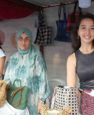 Kadın Emeği Festivali'nde El Emeği Ürünlere İlgi Yoğun