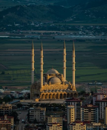 Kahramanmaraş'taki Beyazıtlı Camii'nde 97 Yıllık Tarihi Saat