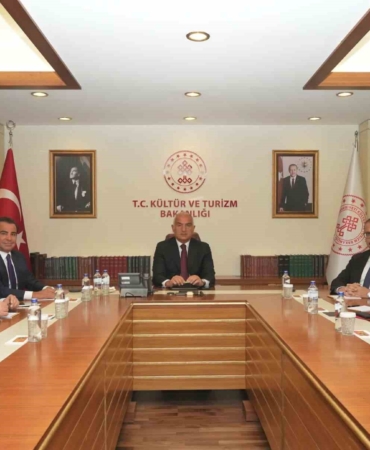 Karahantepe ve Sayburç'ta Mitlerin Kökeni Araştırılıyor