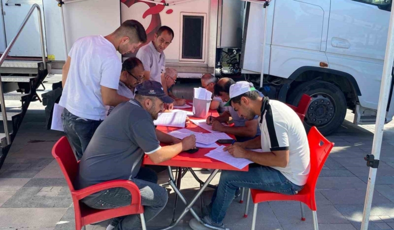 Karapınar'da 322 ünite kan bağışı toplandı
