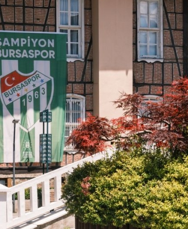 Karşıyaka Spor Kulübü, TBF Başkanı Türkoğlu'nu Ziyaret Etti