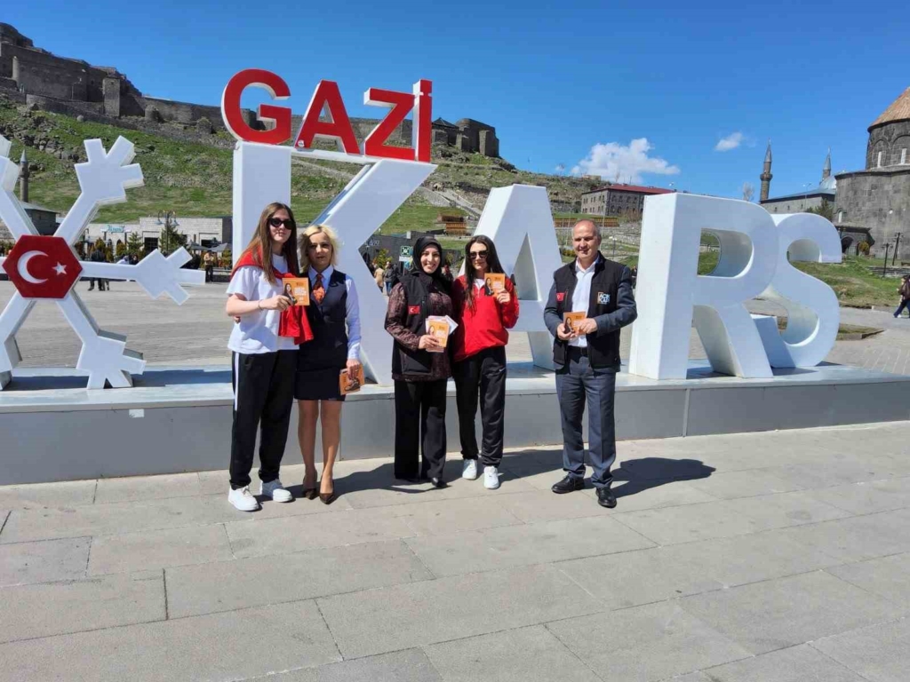 Kars'ta kadına yönelik şiddetle mücadele bilgilendirme çalışmaları devam ediyor