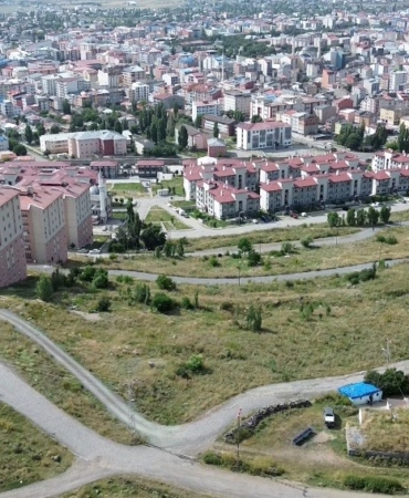 Kars'ta yapı ruhsatı verilen daire sayısı bölgeyi geçti