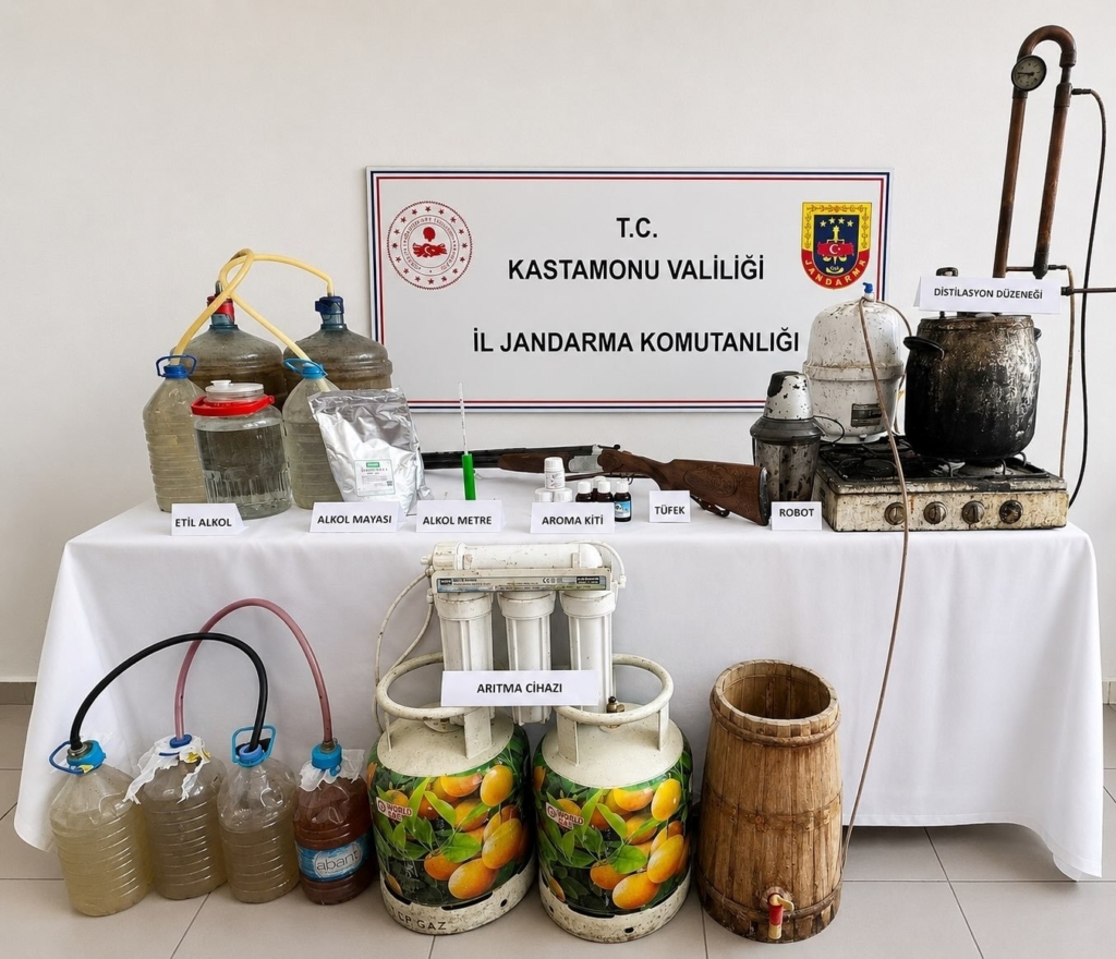 Kastamonu'da kaçak içki operasyonunda malzeme ele geçirildi
