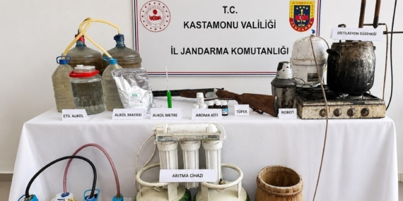 Kastamonu'da kaçak içki operasyonunda malzeme ele geçirildi